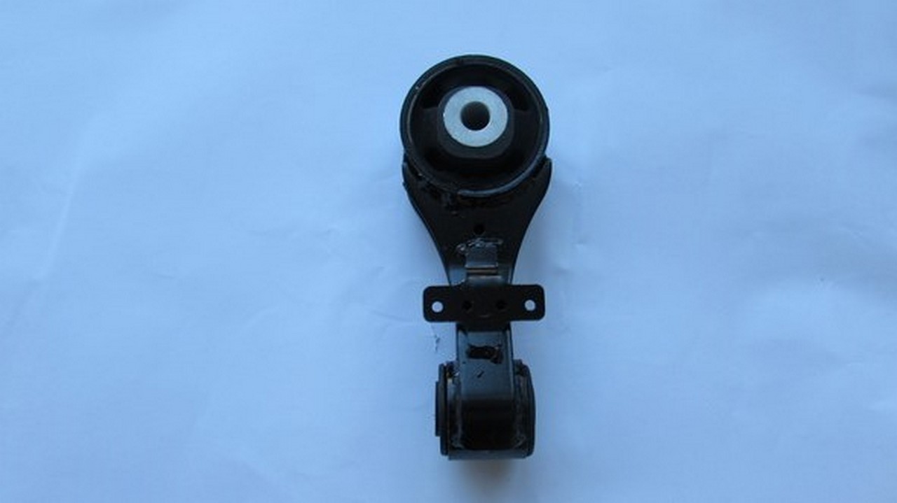 MOTOR TAKOZU ÖN