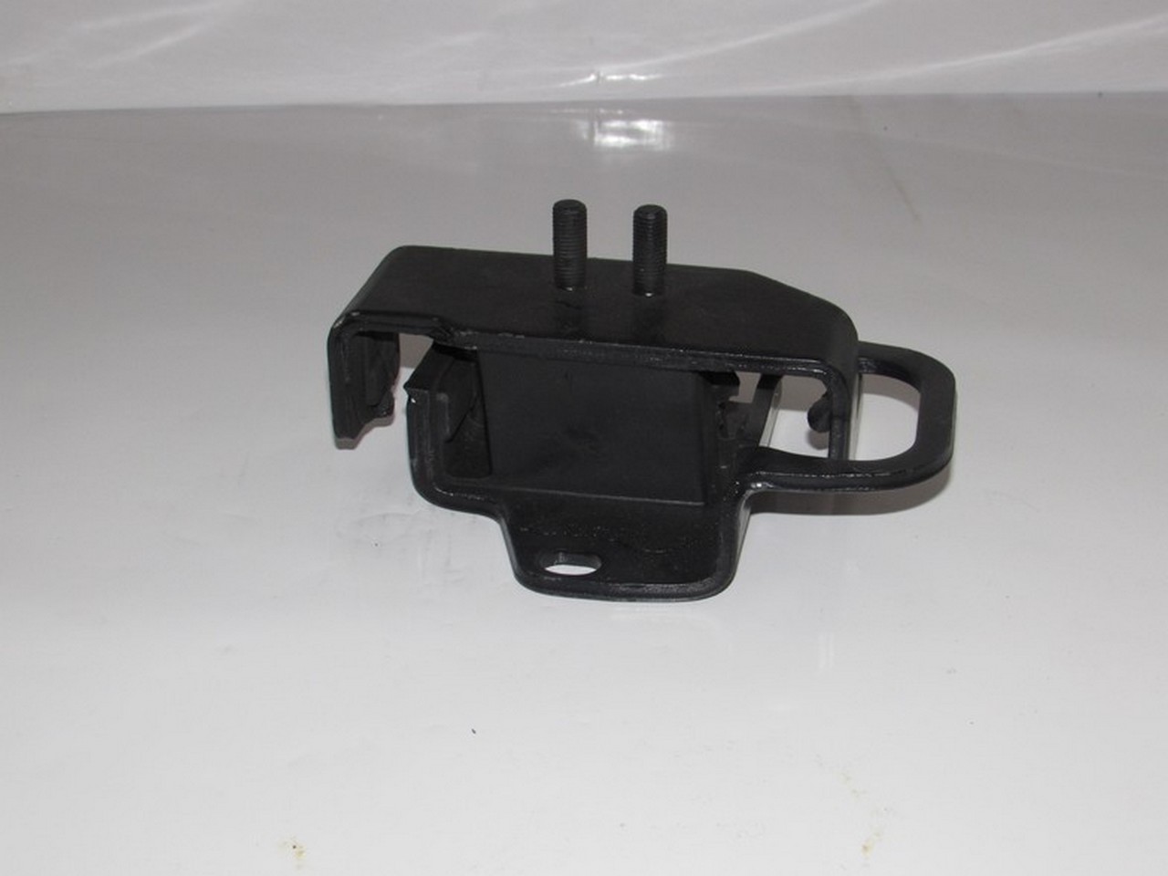 MOTOR TAKOZU SOL