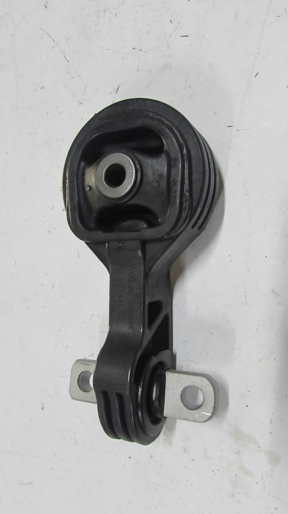 MOTOR TAKOZU SAG ÜST