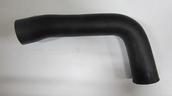 RADYATÖR ÜST HORTUMU
