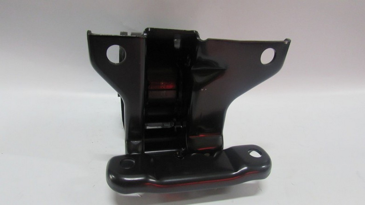 MOTOR TAKOZU SOL A/T