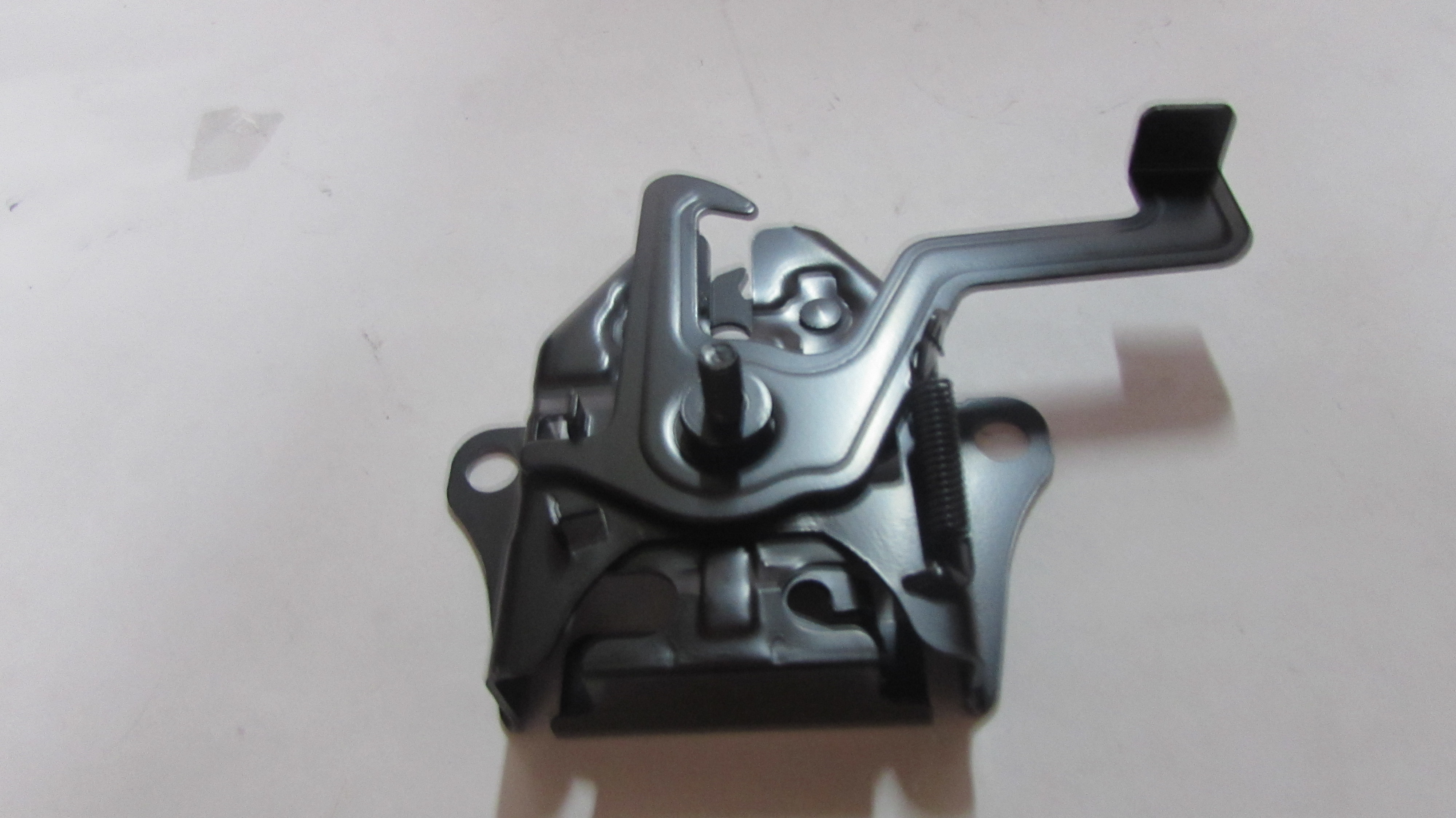 MOTOR KAPUT KILIDI
