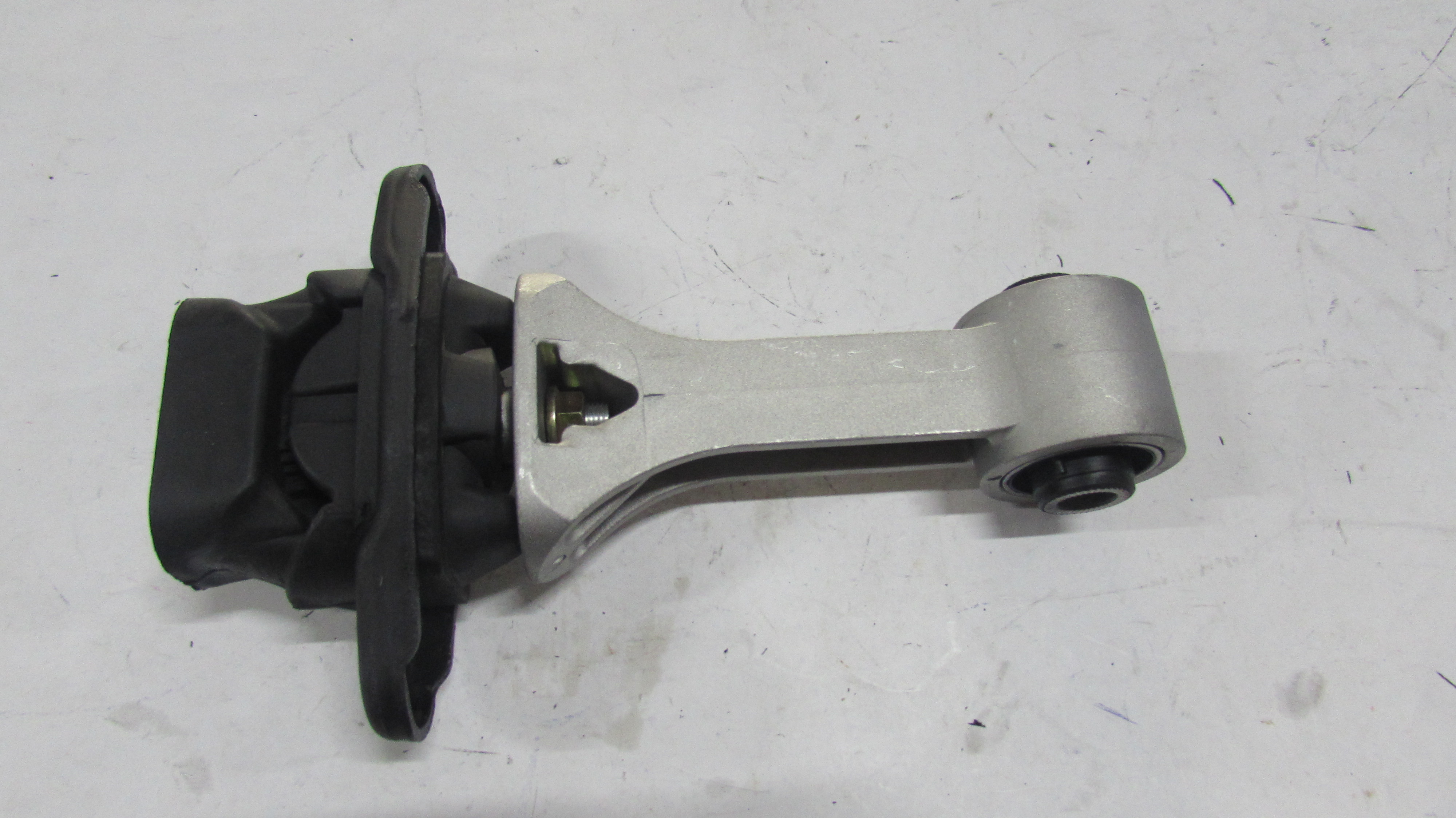 MOTOR TAKOZU ARKA