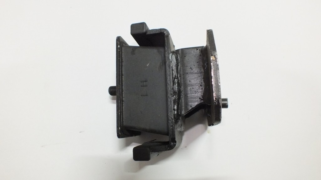 MOTOR TAKOZU SOL