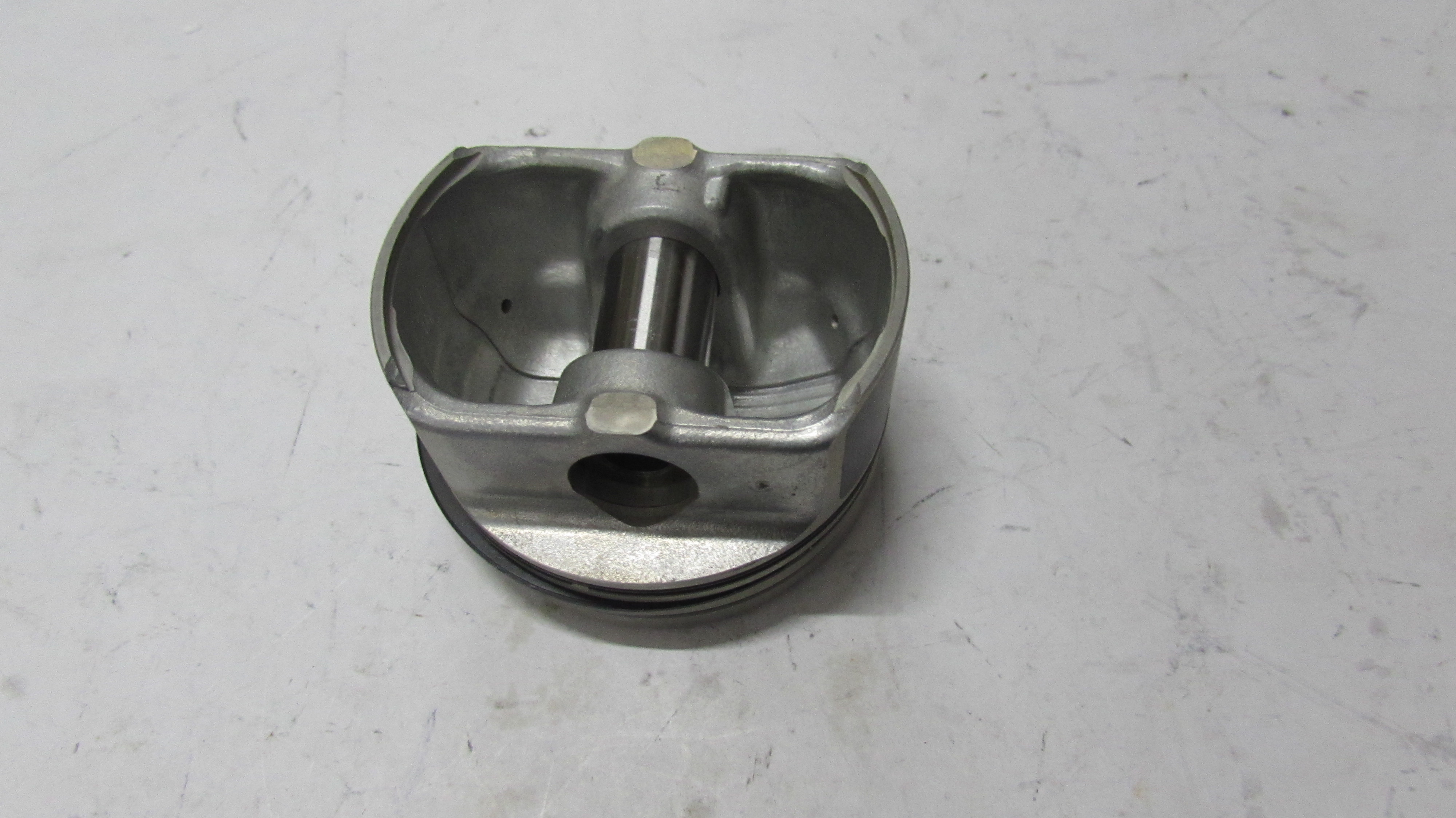 PISTON + SEGMAN 050