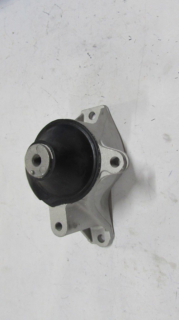 MOTOR TAKOZU SAG YAGLI