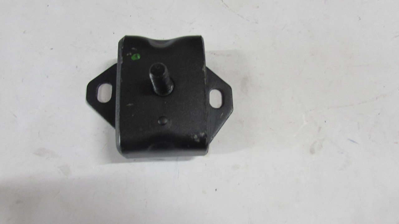 MOTOR TAKOZU SOL
